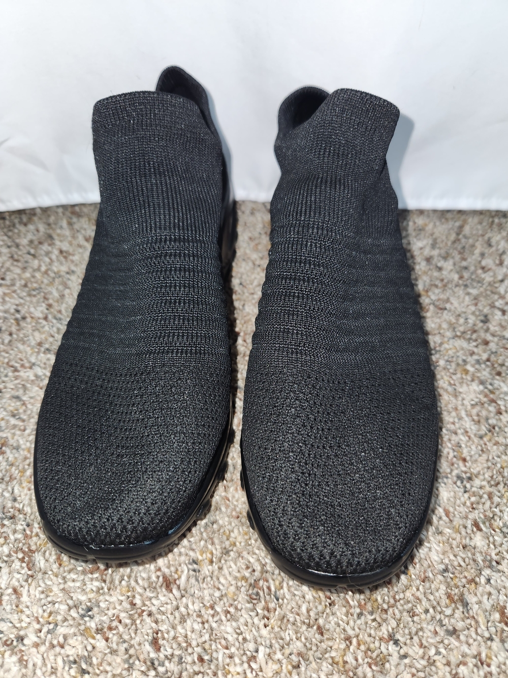 Women's Black Knit Slip-On Athletic Shoes #cushioned #breathable #stretchy